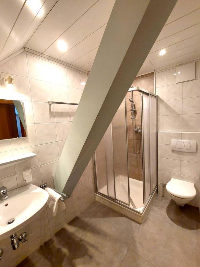 Two-Bedroom Apartment,1268462401:JPEG