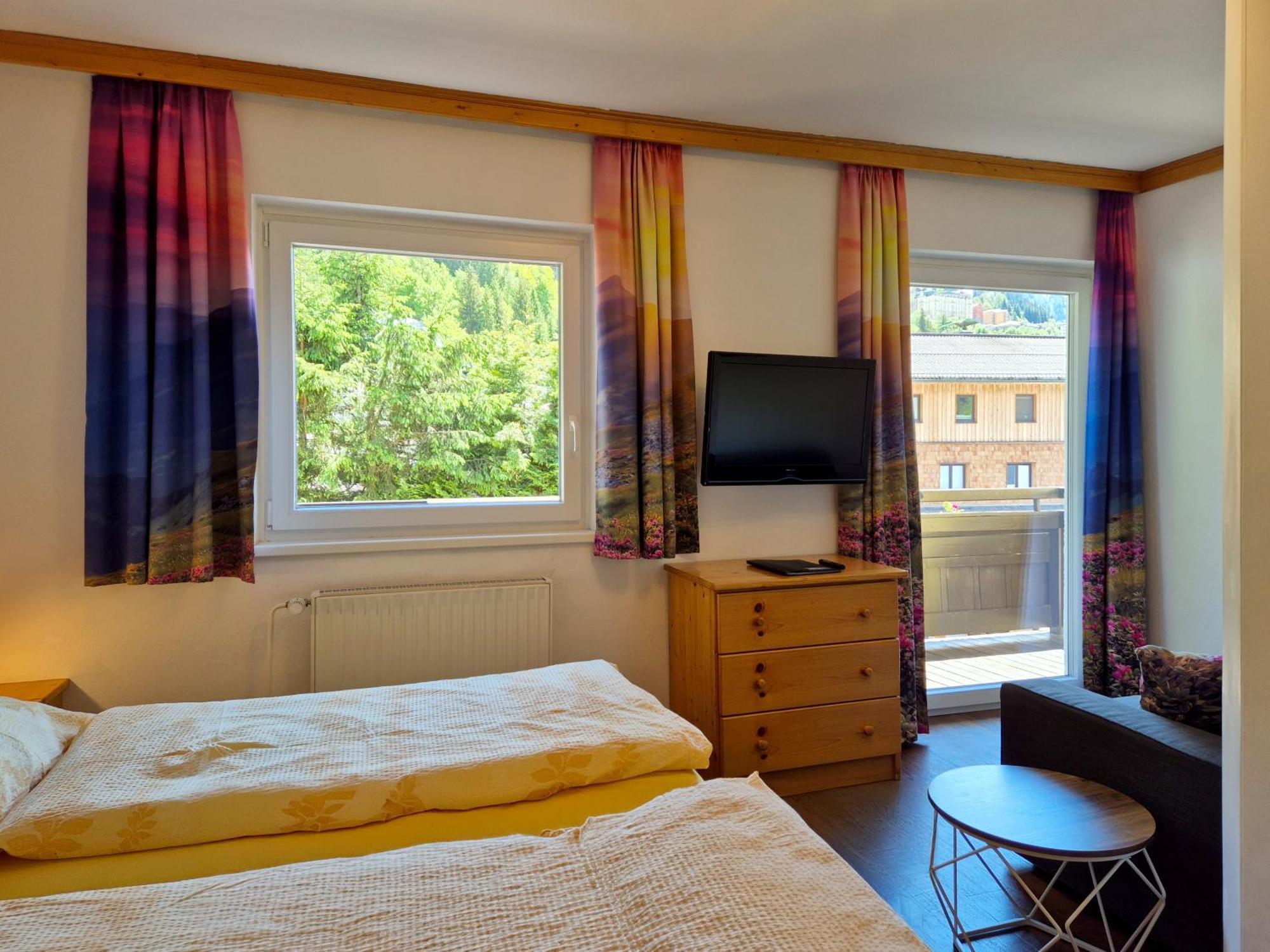 Double Room with Balcony,1592066328:JPEG